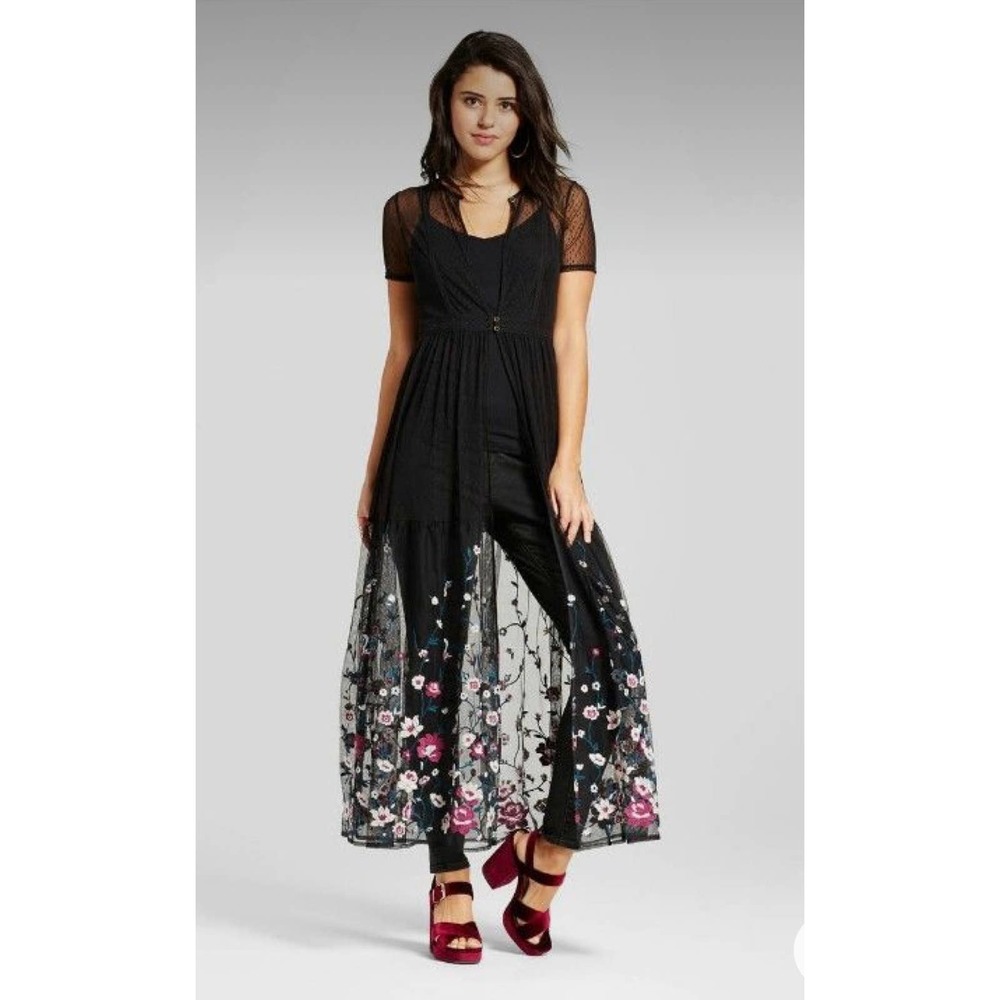 Elegant Black Floral Mesh Overlay Blouse